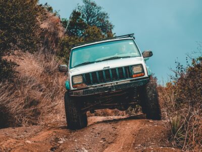 Jeep Cherokee Provides Off-road Capability