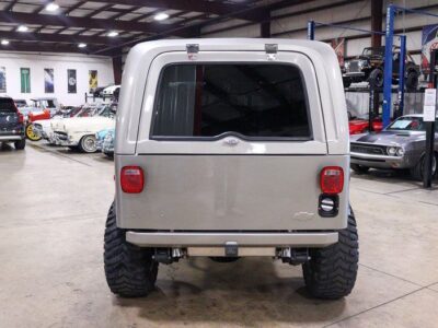 1986 Jeep CJ-7 V8 Swap