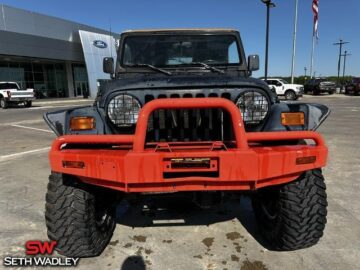2000 Jeep Wrangler 2DR Sport 4WD SUV