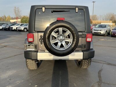 2014 Jeep Wrangler Unlimited Sahara SUV