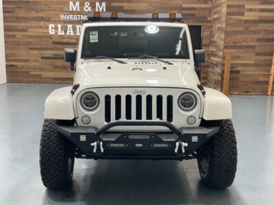 2010 Jeep Wrangler Unlimited Sahara 4X4 / 3.8L V6 / Hard Top SUV