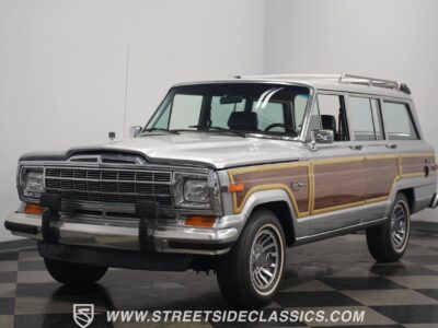 1991 Jeep Grand Wagoneer HEMI Restomod