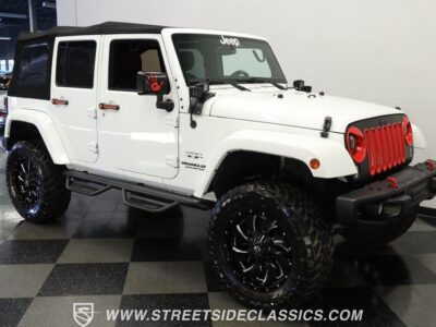 2016 Jeep Wrangler Unlimited Sahara
