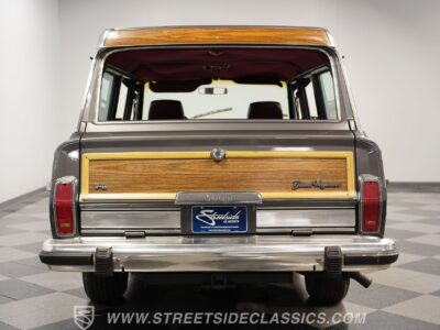 1988 Jeep Grand Wagoneer