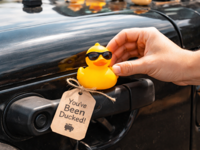 Jeep Ducking Trend Explained: Why Jeep Owners Leave Rubber Ducks on Each Other’s Vehicles
